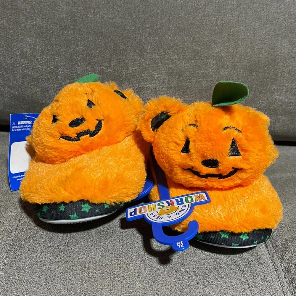 🎃🎃Build A Bear Workshop Pumpkin Slippers🎃🎃